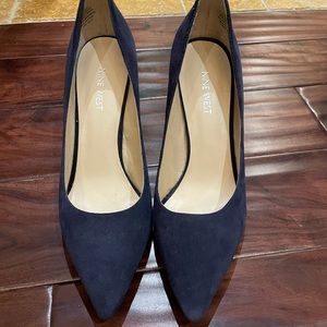 Nine West blue suede heels